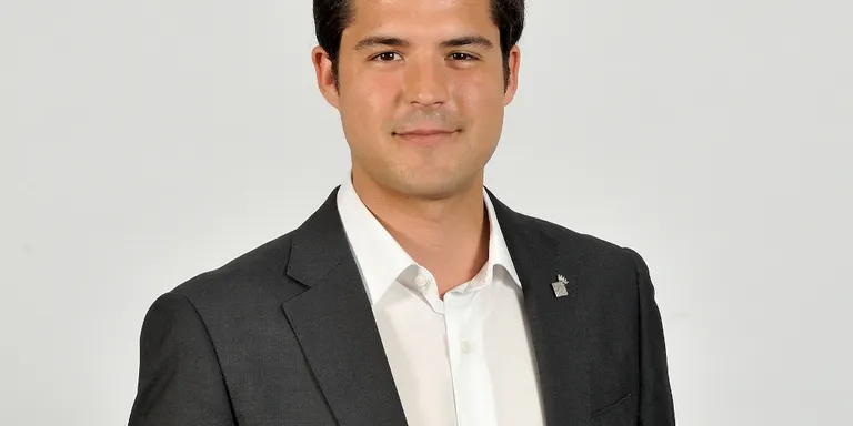 ELS GRUPS MUNICIPALS OPINEN - CDC