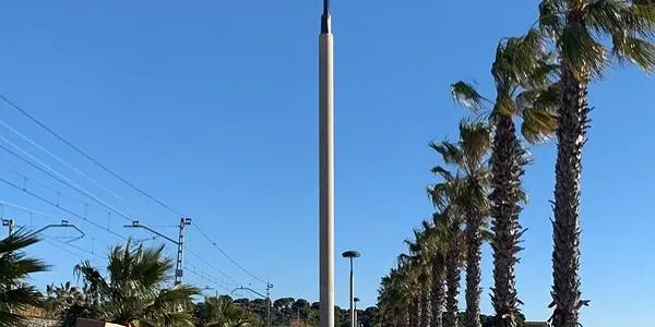 L'Ajuntament de Roda de Berà renova íntegrament l'enllumenat del Passeig Marítim