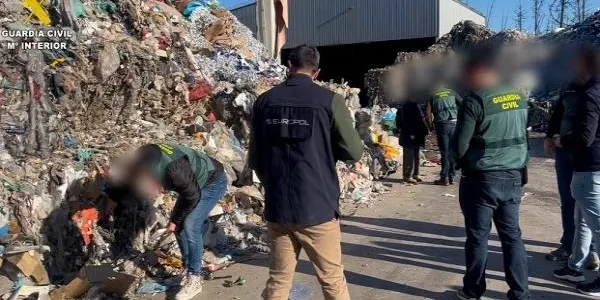 Griñó nega irregularitats en la importació de residus italians a Catalunya