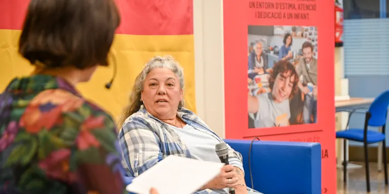 El Departament de Drets Socials presenta la campanya 'Acollir és fer família' a Tarragona