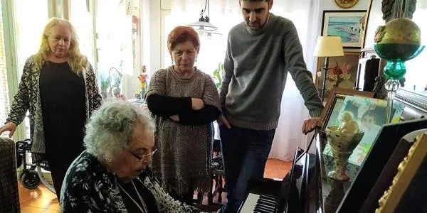 La veïna d’Altafulla Laura Rosselló rep la Medalla Centenària de Benestar Social i Família de la Generalitat