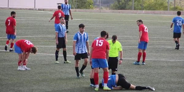 La Riera sucumbeix davant el Base Pallaresos en una actuació decebedora (8-1)