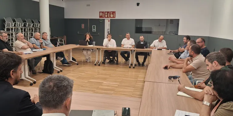La Generalitat es reuneix amb cooperatives agràries de la Terra Alta i la Ribera d’Ebre per explorar noves oportunitats econòmiques al món rural