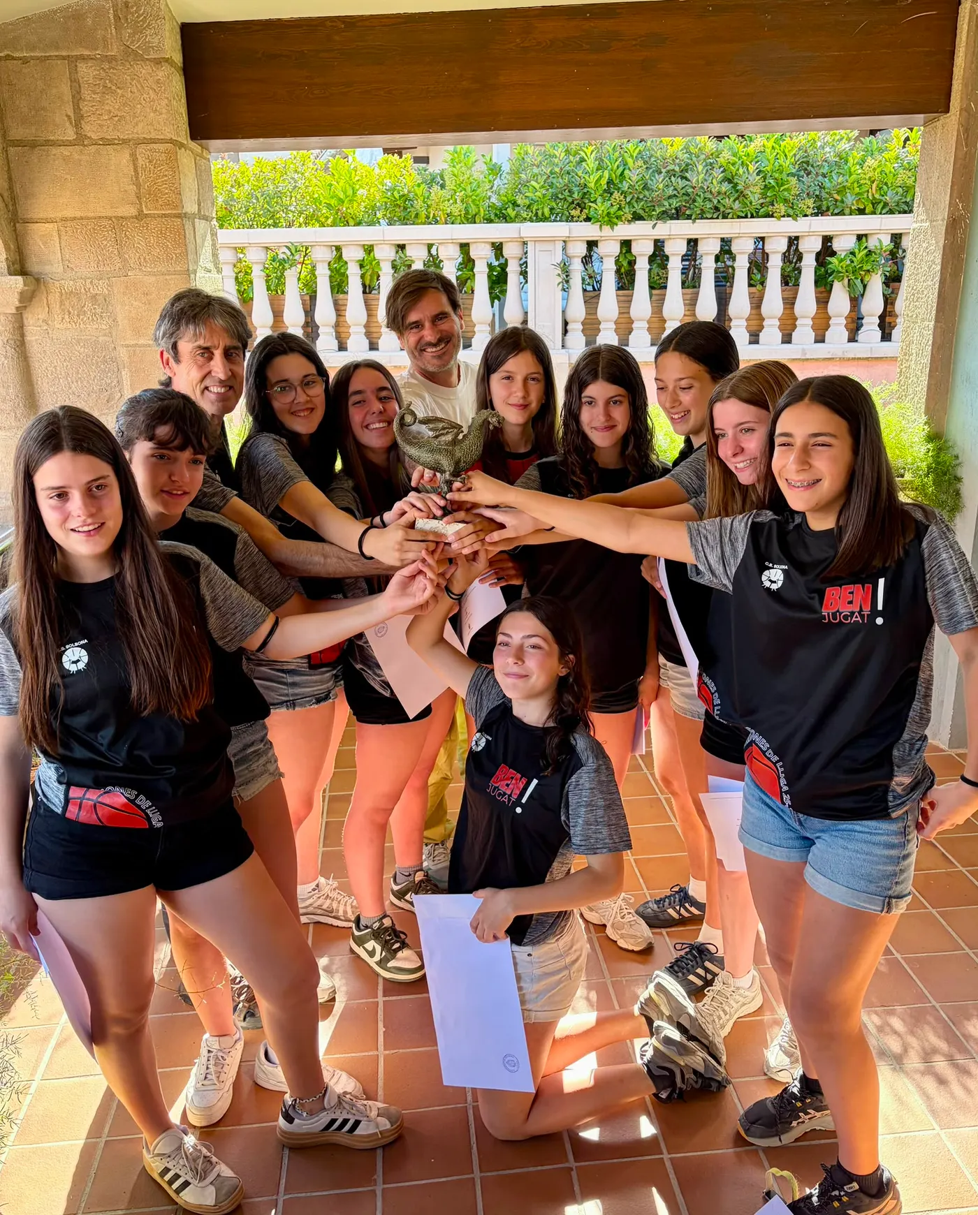 L’Ajuntament de Solsona inicia les rebudes institucionals als equips esportius campions d’aquesta temporada amb l’infantil femení del CB Solsona