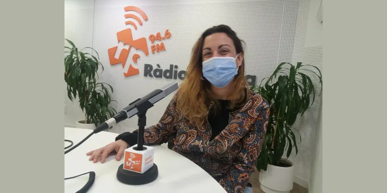 Lectura del manifest i una exposició de joves artistes femenines als actes del 8M de l'Espai Jove