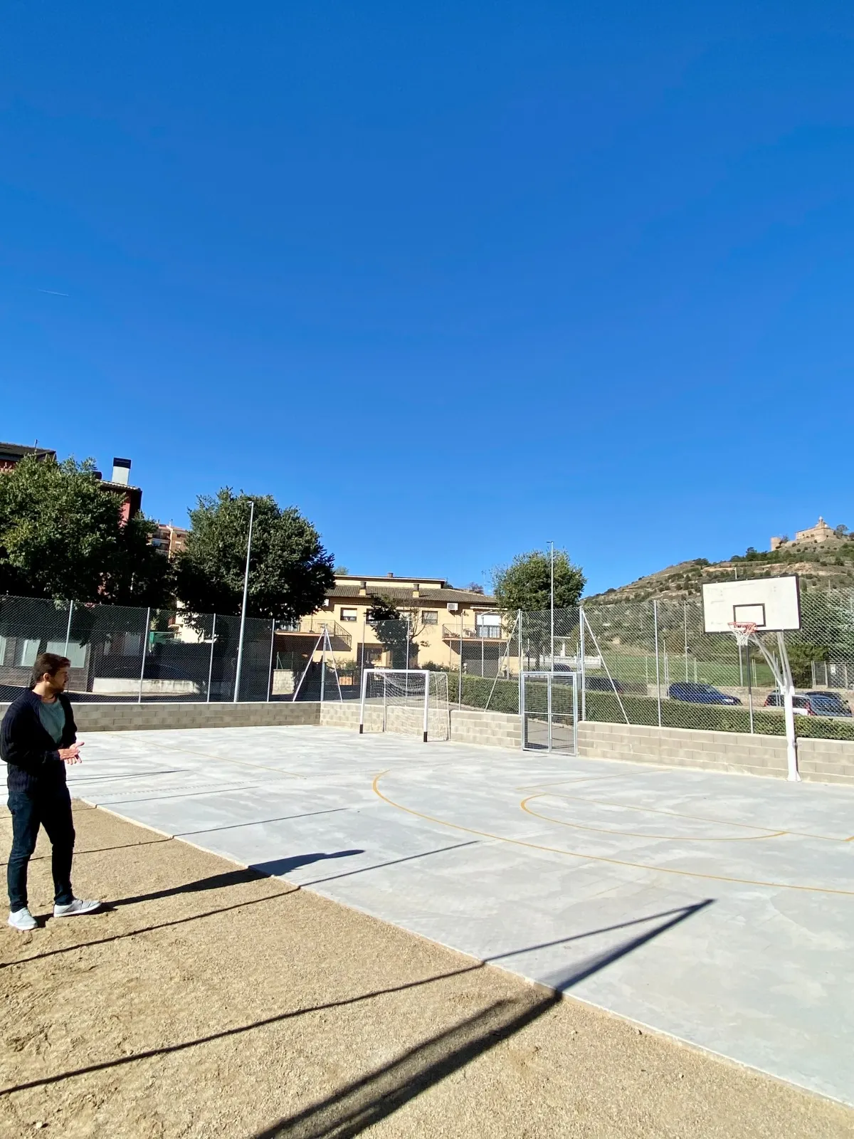 Aquesta tarda obre portes a Solsona la nova pista esportiva al barri Torregassa