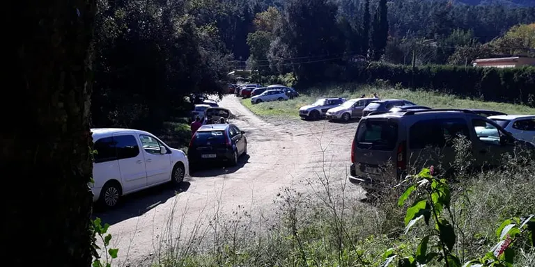 Els veïns de Sant Pere de Riu alerten de la gran afluència de persones al Montnegre i d'episodis d'incivisme