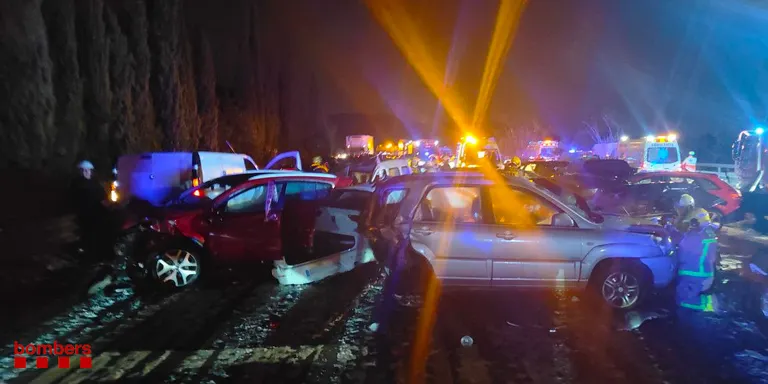 «En pocs minuts l'autopista es va convertir en una pista de gel»