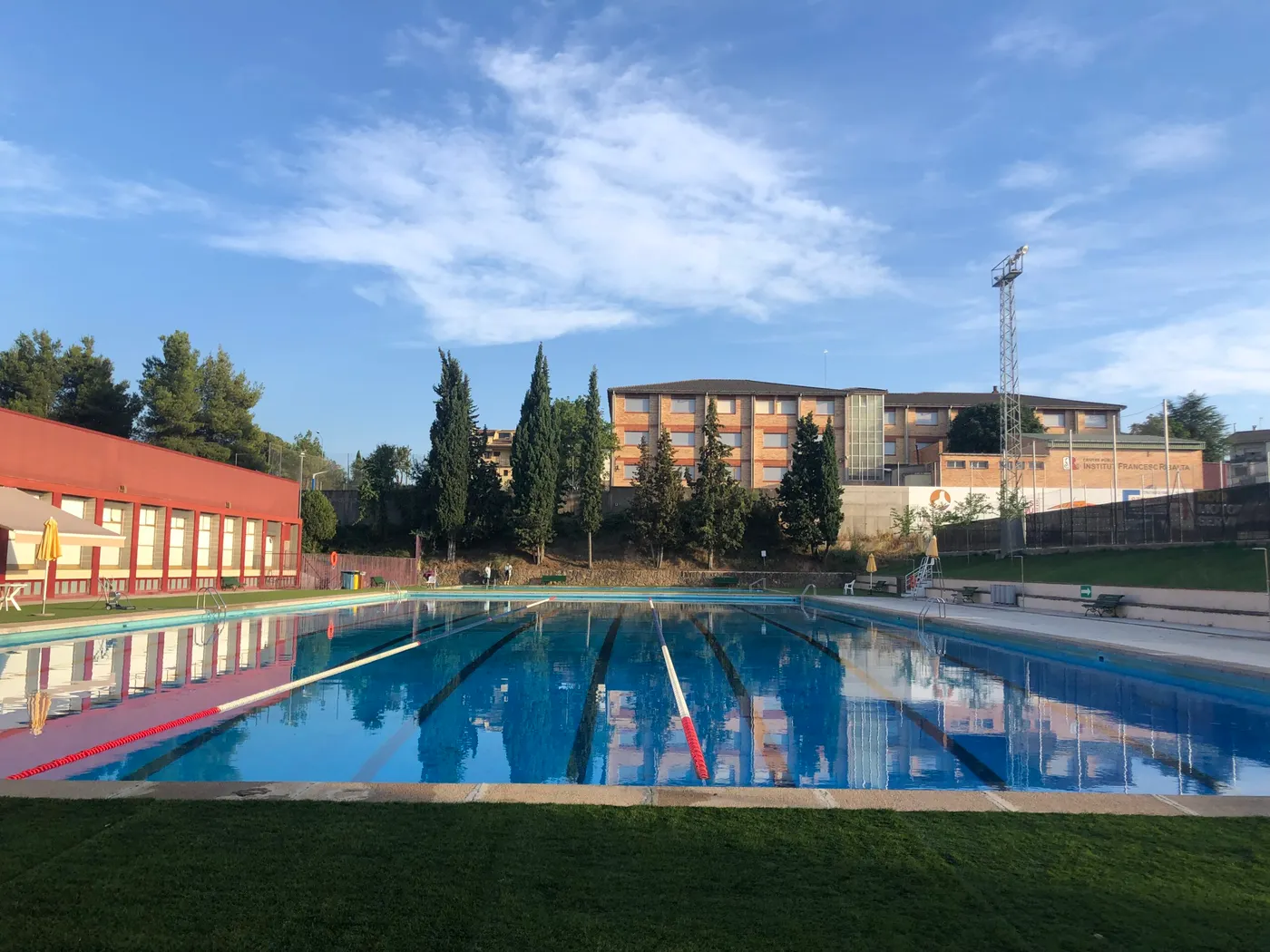 <strong>L'Ajuntament de Solsona treu a concurs 20 places per treballar a les piscines municipals aquest estiu</strong>