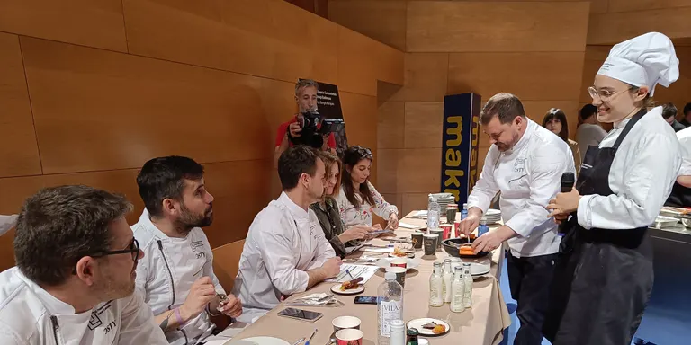 Dos estudiants de l’Institut Escola d’Hoteleria i Turisme de Cambrils estaran a la semifinal dels Premis Lladonosa