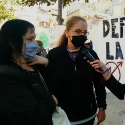 #533 - La RubíMòbil amb els acampats de la plaça de l'Ajuntament - episode art
