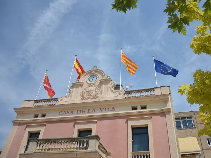 L’Ajuntament incorpora la bandera europea a la seva façana