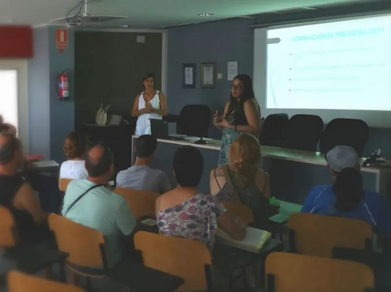 La seesió informativa sobre el Servei Integral d'Orientació, Acompanyament i Suport s'ha fet al Rub
