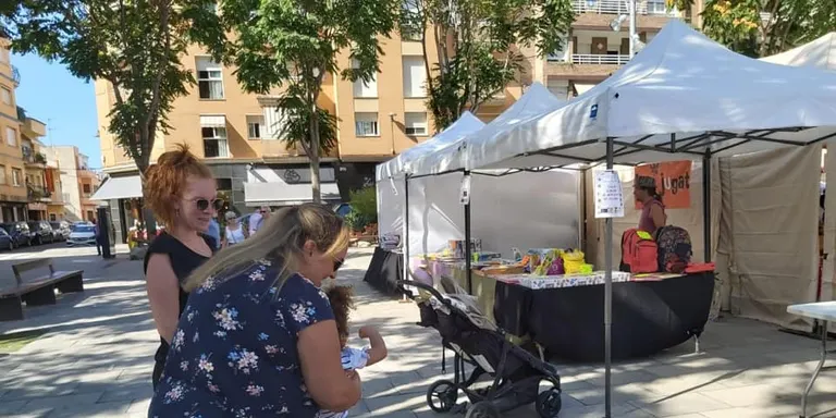 Bona acollida de la VI edició de la fira Fora Estocs