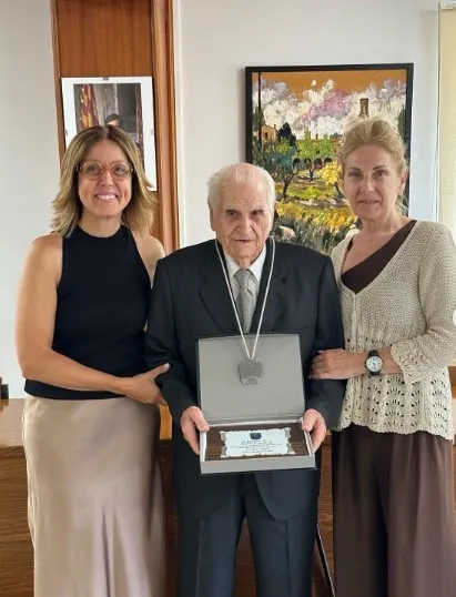 Torà ofereix un reconeixement al seu veí centenari