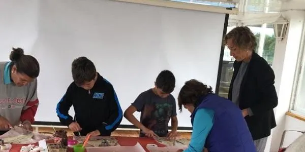 El Club Marítim d’Altafulla celebra un taller floral amb temàtica nadalenca