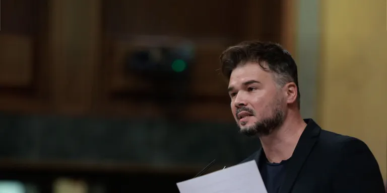 Rufián veu "un avenç" que estigui sobre la taula la reforma de la sedició però avisa que "no soluciona el conflicte"