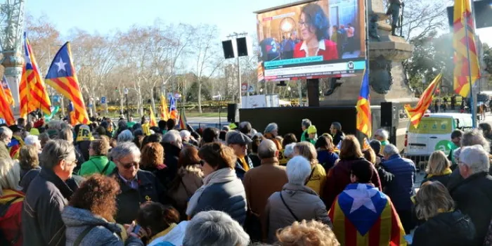 Alguns arenyencs han seguit la constitució del nou Parlament a Barcelona