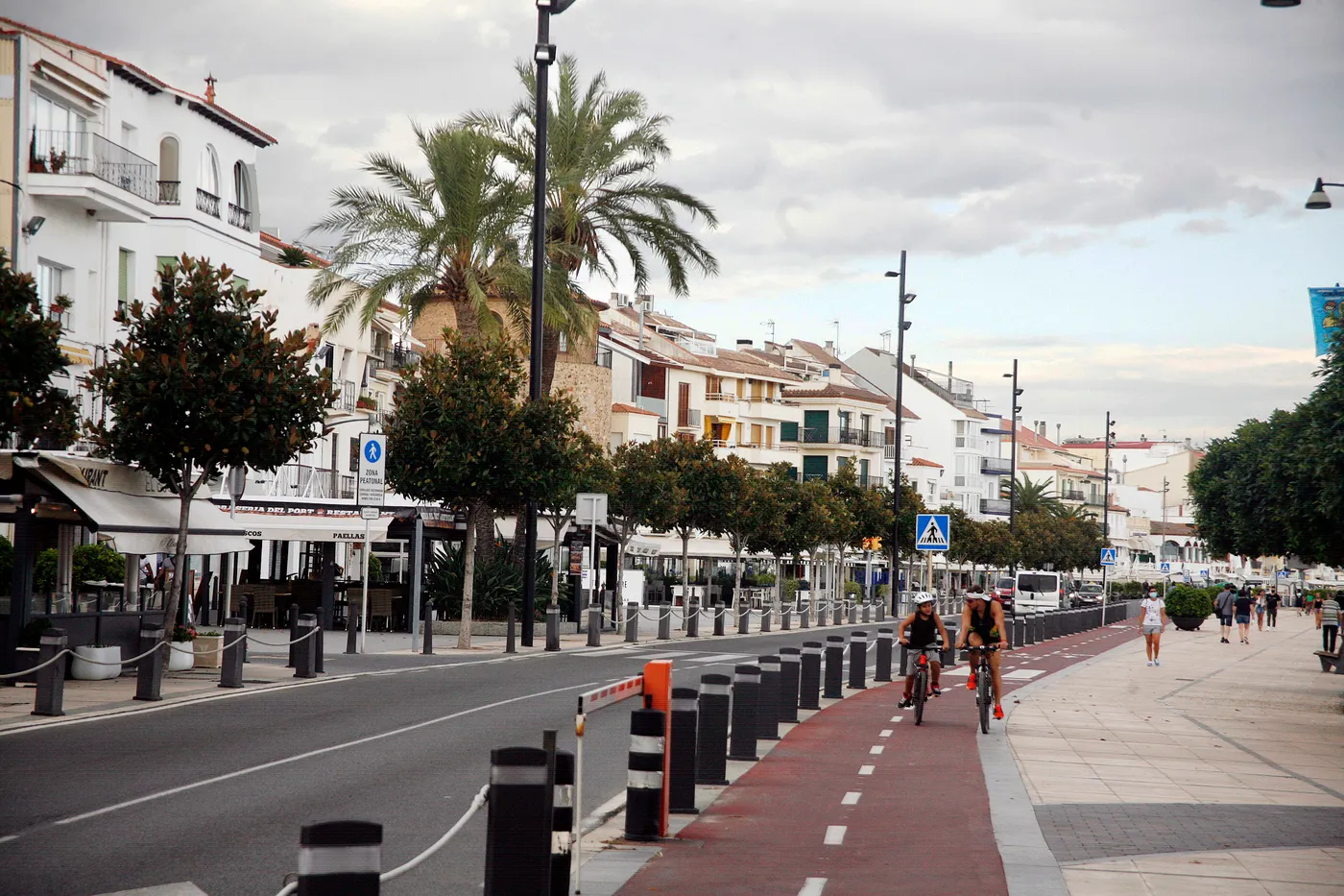 Ciutadans denuncia que les condicions per instal·lar guinguetes a les platges de Cambrils són desorbitades