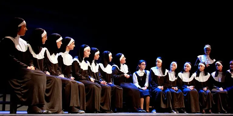 Alumnes de l'Escola de Teatre Artur Iscla porten a Madrid 'Lio en el convento'
