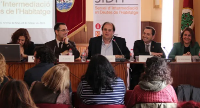 Arenys posa en marxa el Servei d'Atenció en Deutes de l'Habitatge 