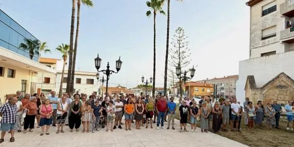 Roda de Berà recorda amb un minut de silenci les dues dones mortes pels aiguats