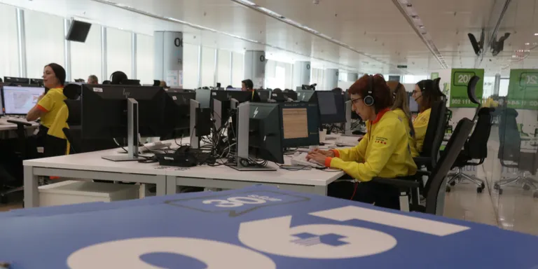 El telèfon de prevenció del suïcidi a Catalunya atén 33 trucades diàries el 2023