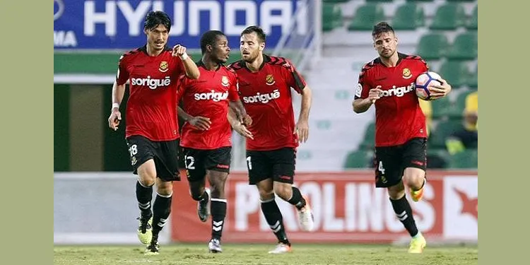 El Nàstic perd una bona oportunitat de sumar la primera victòria de la lliga a Elx