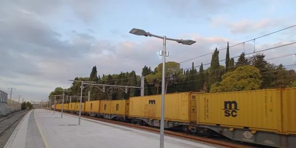 Les obres d’implantació del tercer fil avancen i se situen ara al tram del Penedès