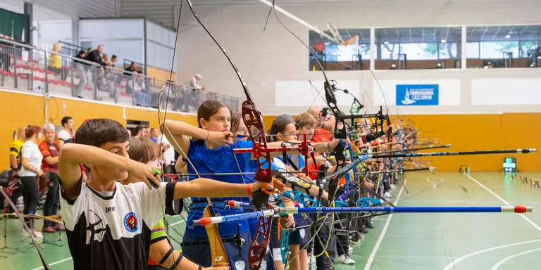 La Lliga Catalana de Tir amb Arc en Sala dona el tret de sortida a Constantí