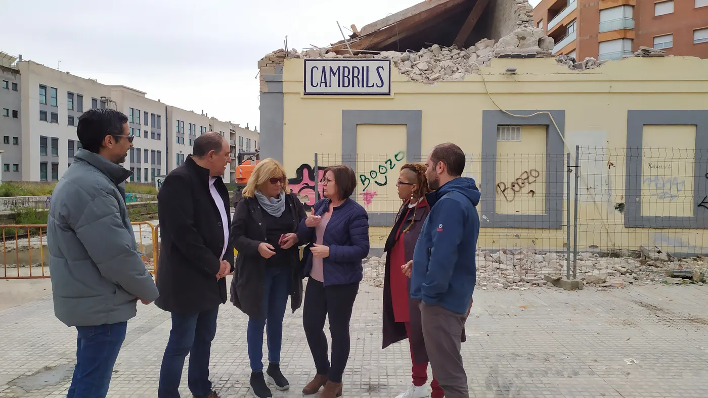 ERC de Cambrils titlla d’enderroc ‘exprés’ la demolició de l’antiga estació de tren