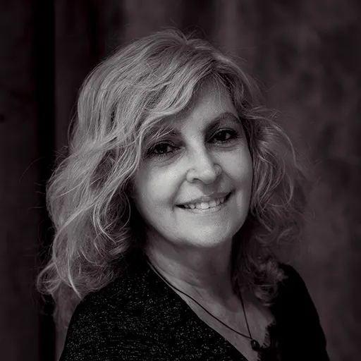 Avui entrevista a Maria Carme Roca " Crèdits de la fotografia " autor de la fotografia Xúlio Ricardo Trigo