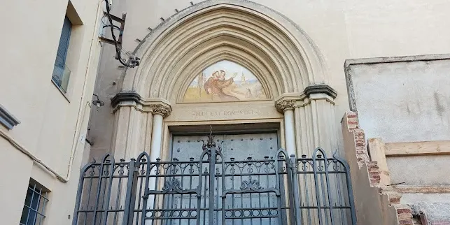 Els veïns dels Frares Caputxins recullen signatures davant la sensació d'inseguretat que pateixen