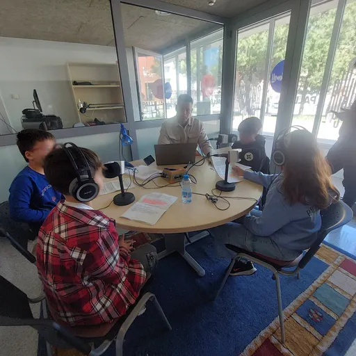 Presentació de la cooperativa EcoArt de l'escola Àngel Guimerà