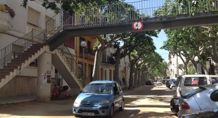 El 63% dels arenyencs volen mantenir el Pont ( Foto: El PuntAvui )