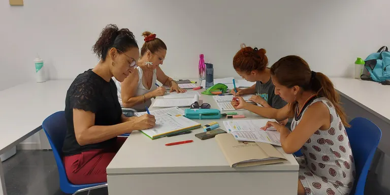 El curs d’atenció sociosanitària de l’Ajuntament de Cambrils acaba amb un 87% d’inserció laboral