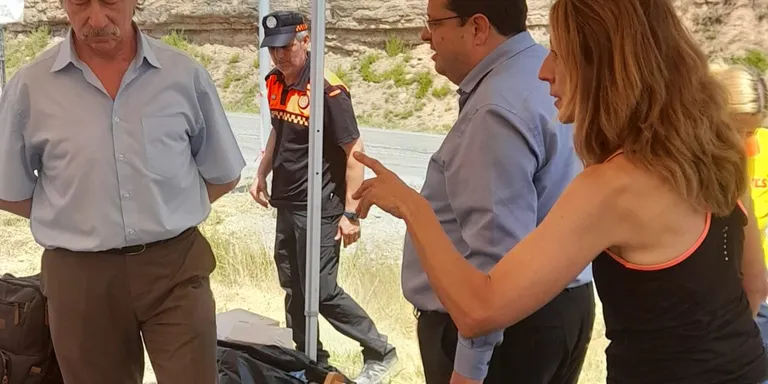 INCENDIS SOLSONÈS 17J 13h: Elena es reuneix amb els alcades afectats pels incendis