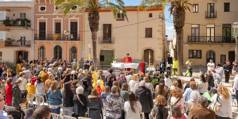 La tradicional celebració del Diumenge de Rams enceta els actes de Setmana Santa a Constantí