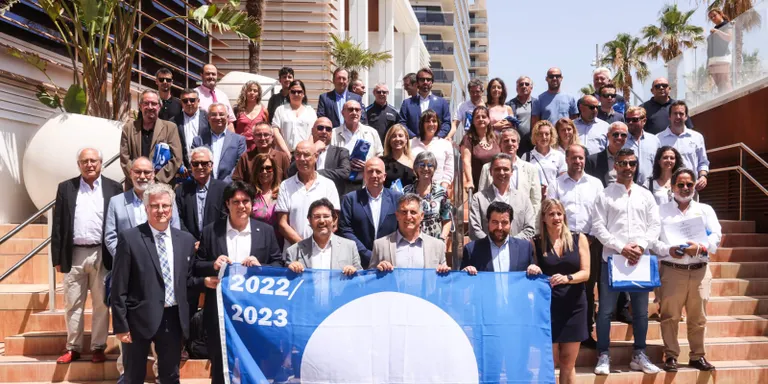 Catalunya lidera el distintiu Bandera Blava 2022, amb 23 ports esportius guardonats