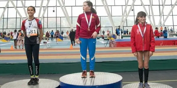 L’atleta Emma Vendrell fa bronze en els 2.000 m del Campionat de Catalunya Sub14