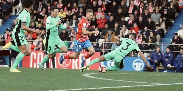 Víctor Narro es converteix en el primer fitxatge del Nàstic
