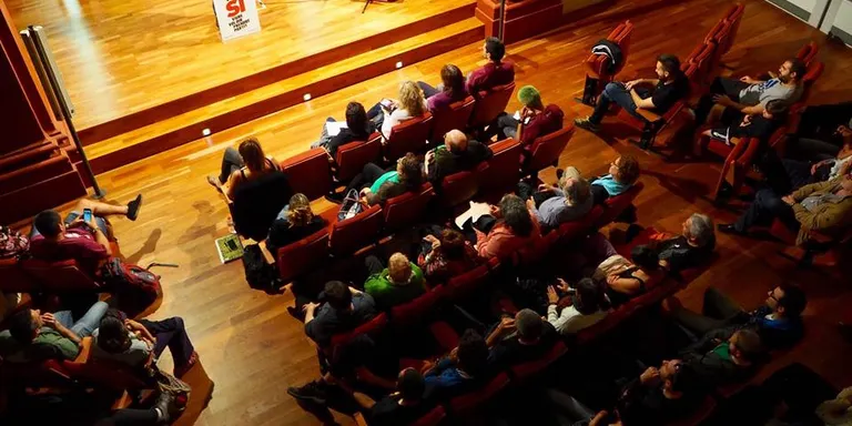 Crida de l'esquerra independentista per intensificar la mobilització ciutadana de cara a l'1 d'octubre