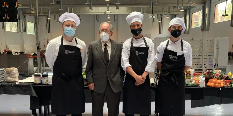 Joan Zamorano, de l’Escola d’Hoteleria de Cambrils, competeix a la final del ‘màster xef’ d’alumnes catalans