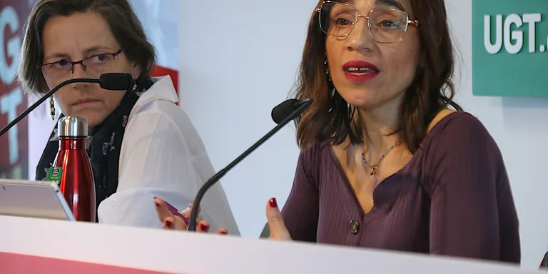 UGT avisa que la bretxa salarial entre homes i dones es dispara a partir dels 35 anys i s'enfila fins al 23% als 45