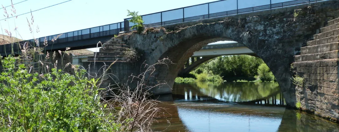 Alfarràs restaura el segon arc de pont medieval del municipi, una acció que suposa una inversió de 32.000 euros
