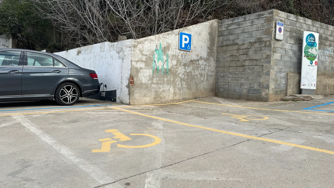 La Policia Local posa 5 sancions en dos mesos per fer un mal ús dels aparcaments reservats a persones amb mobilitat reduïda