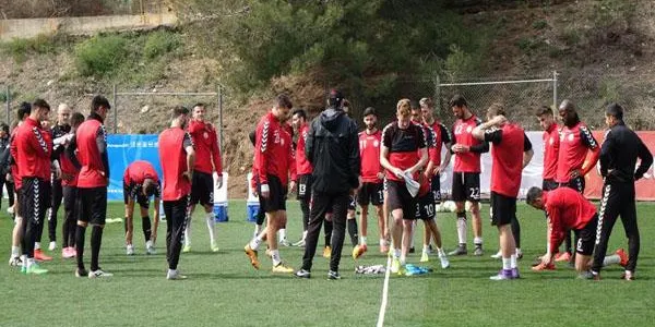 El Nàstic comença a Peralada la seva estada de pretemporada
