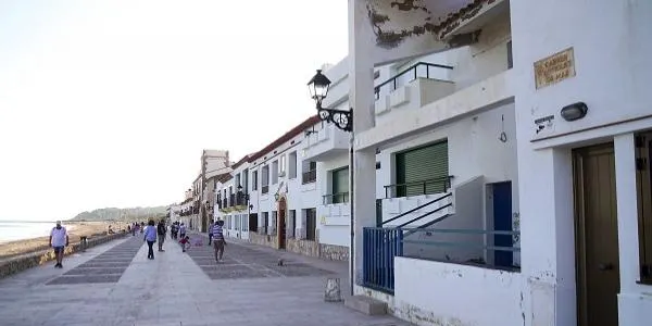 Informadors de carrer vetllaran pel compliment de les mesures sanitàries aquesta Setmana Santa a Altafulla