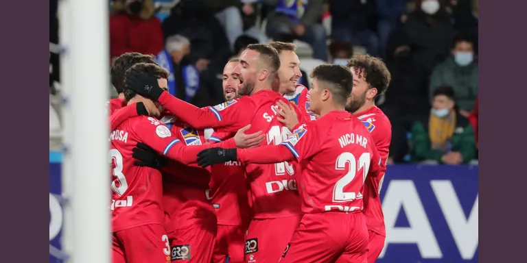 L’Espanyol rep l’Elx (21h) amb la vista posada a Europa.