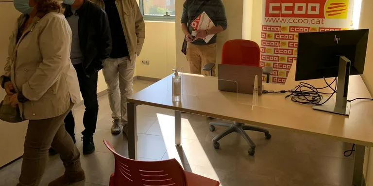 Sortejades les invitacions per veure “Follamigas” de Toni Moog al ‘notRubí’